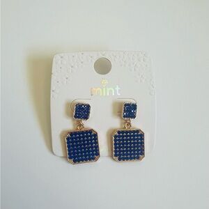 NWT Mint Royal Blue and Gold Tone Geometric Elegant Earrings💙✨